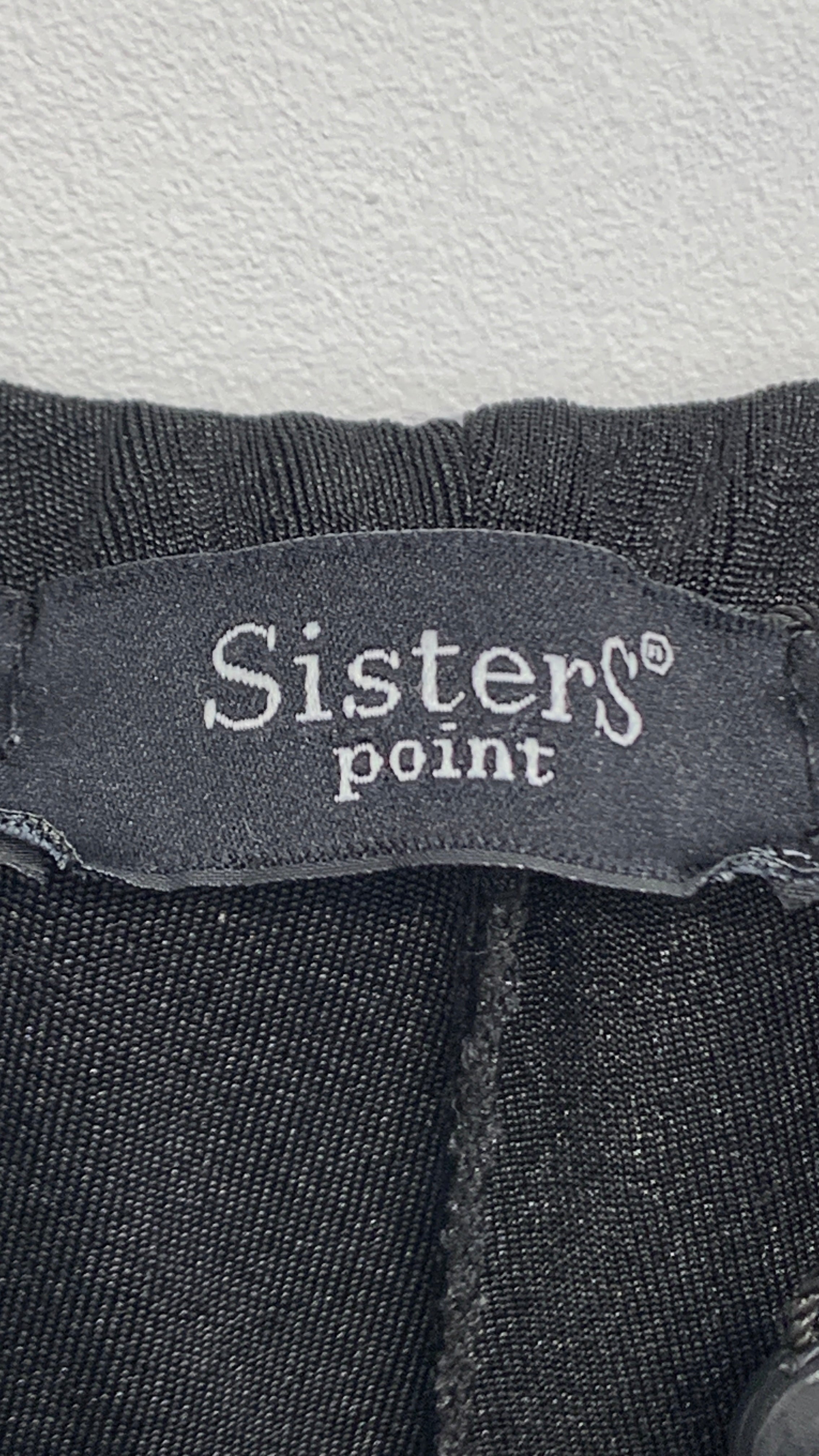 Sisters Point Bukser